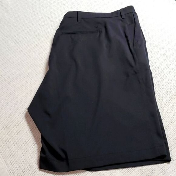 Callaway Opti-Stretch Opti-Shield & Opti-Dry Sz. 48‎ Black Golf Shorts - Picture 1 of 7